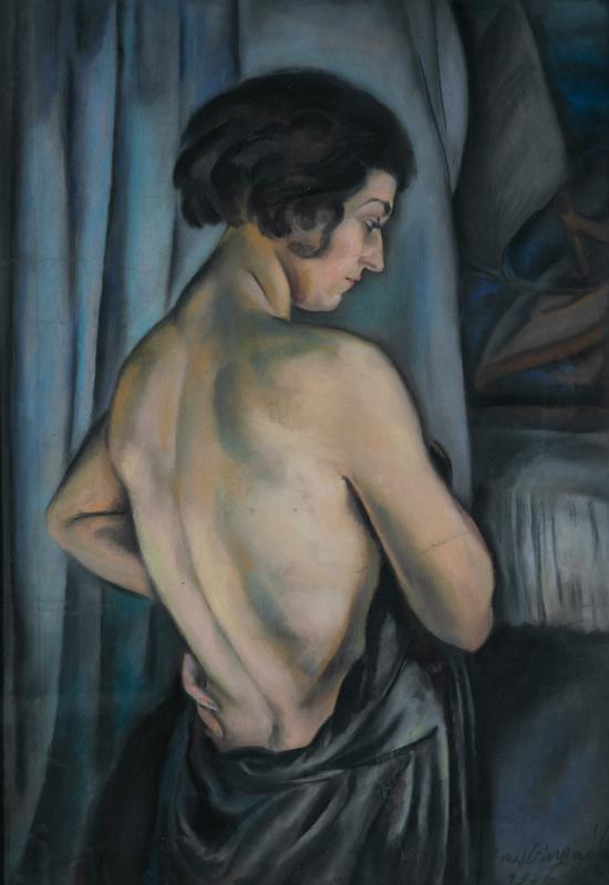 Anka LovrenčićHalf-Nude from Behind